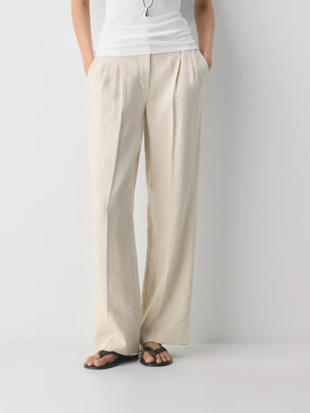 NWT Aritzia - Effortless Pant - Power Linen - Size 8 Cool Beige